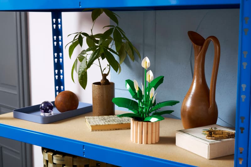 LEGO Peace Lily Botanical Collection